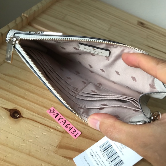 Kate spade wallet/wristlet🎈🎈 - Picture 8 of 9